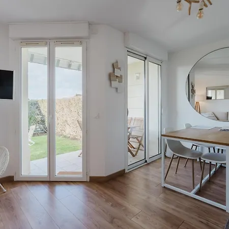 Apartment Bord De Mer, Jardin Prive, 100 M De La *